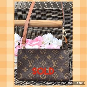 SOLD❗️Authentic Louis Vuitton Bucket Pouch 17